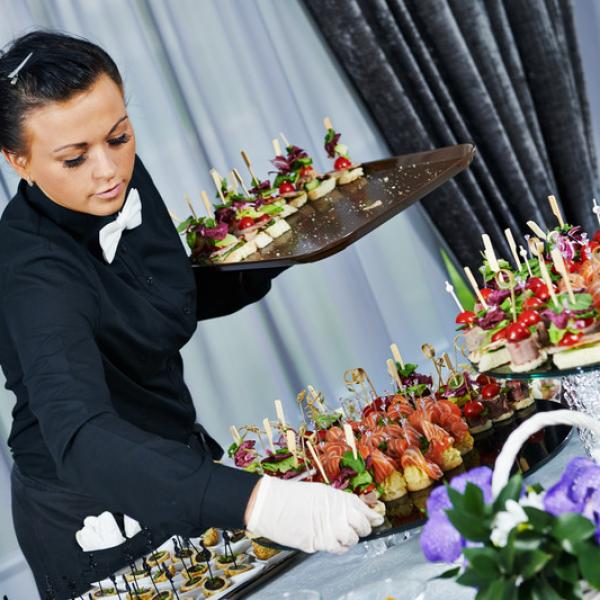 Waiter help - Waiter apprentice - Trainee